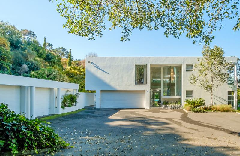 6 Bedroom Property for Sale in Constantia Western Cape